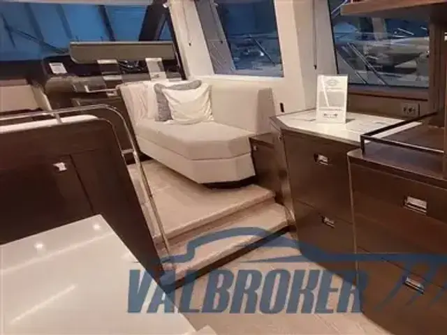 Sunseeker Manhattan 55