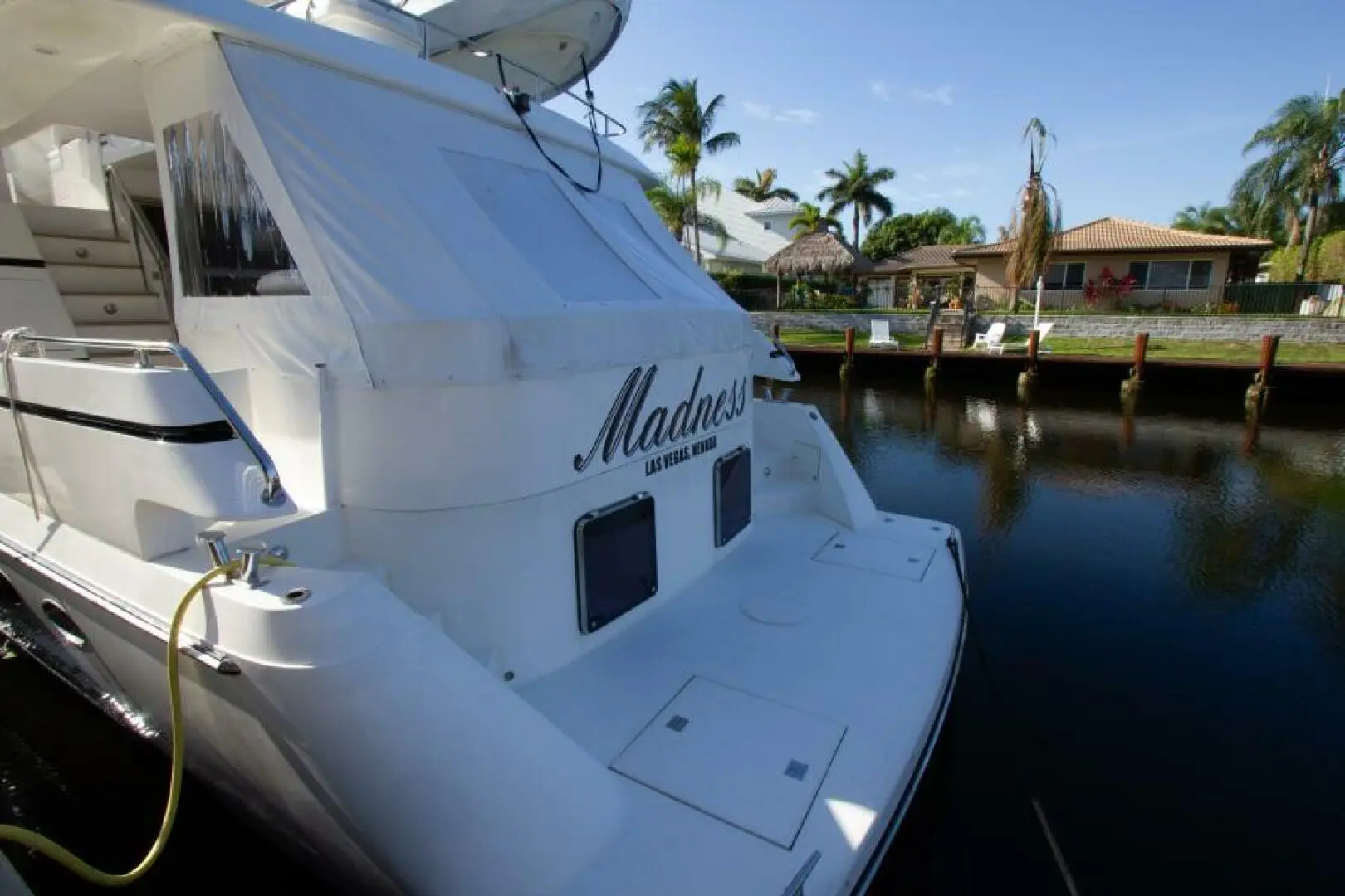 1999 Johnson motoryacht