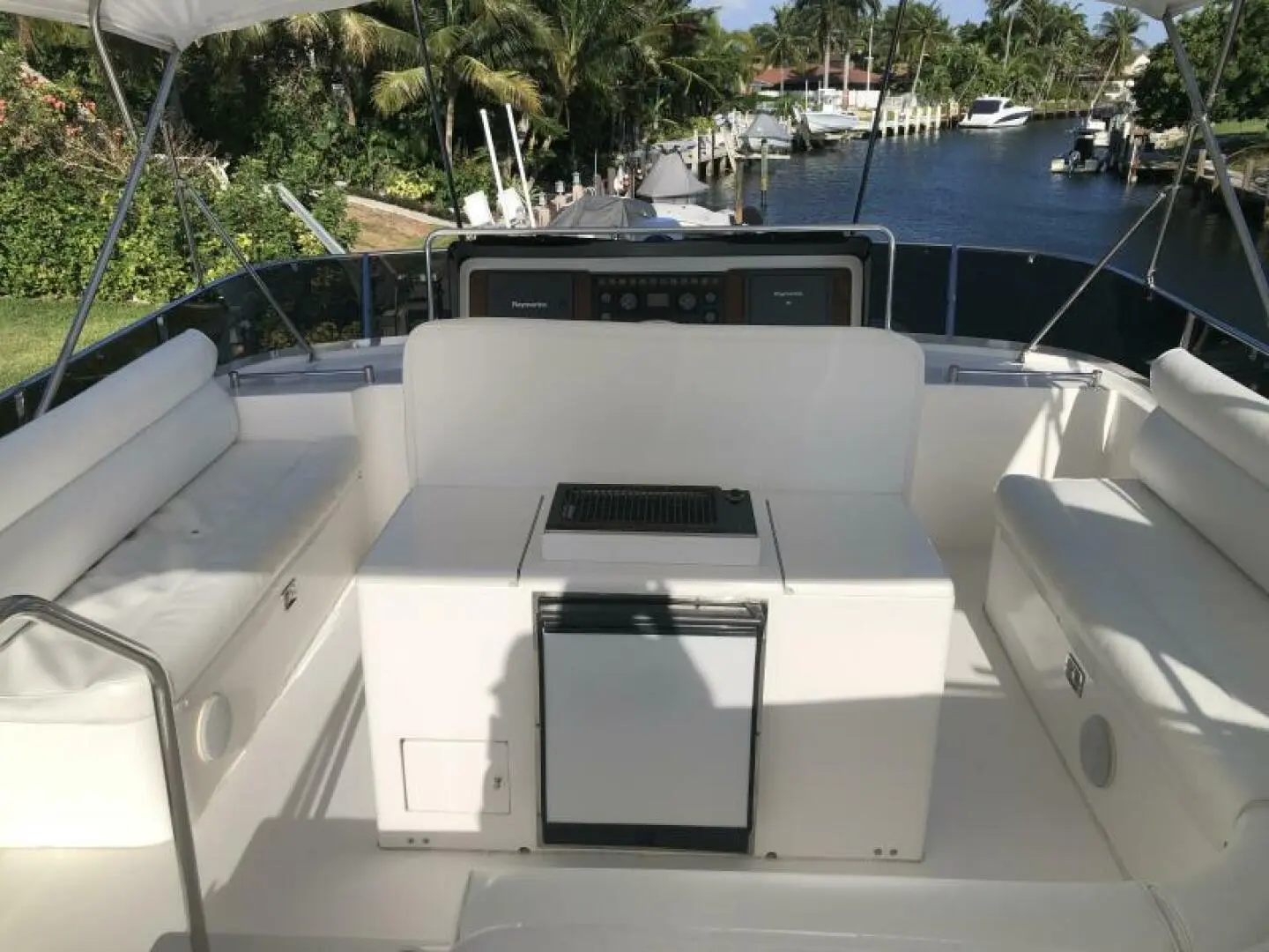 1999 Johnson motoryacht