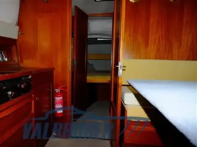 Fjord 32 Cabin