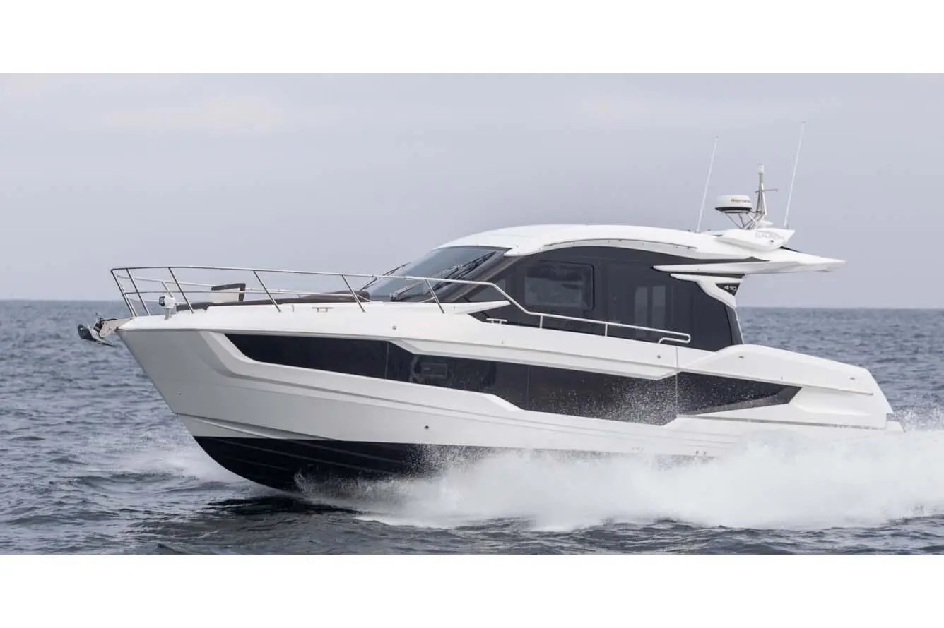 2025 Galeon 410 htc