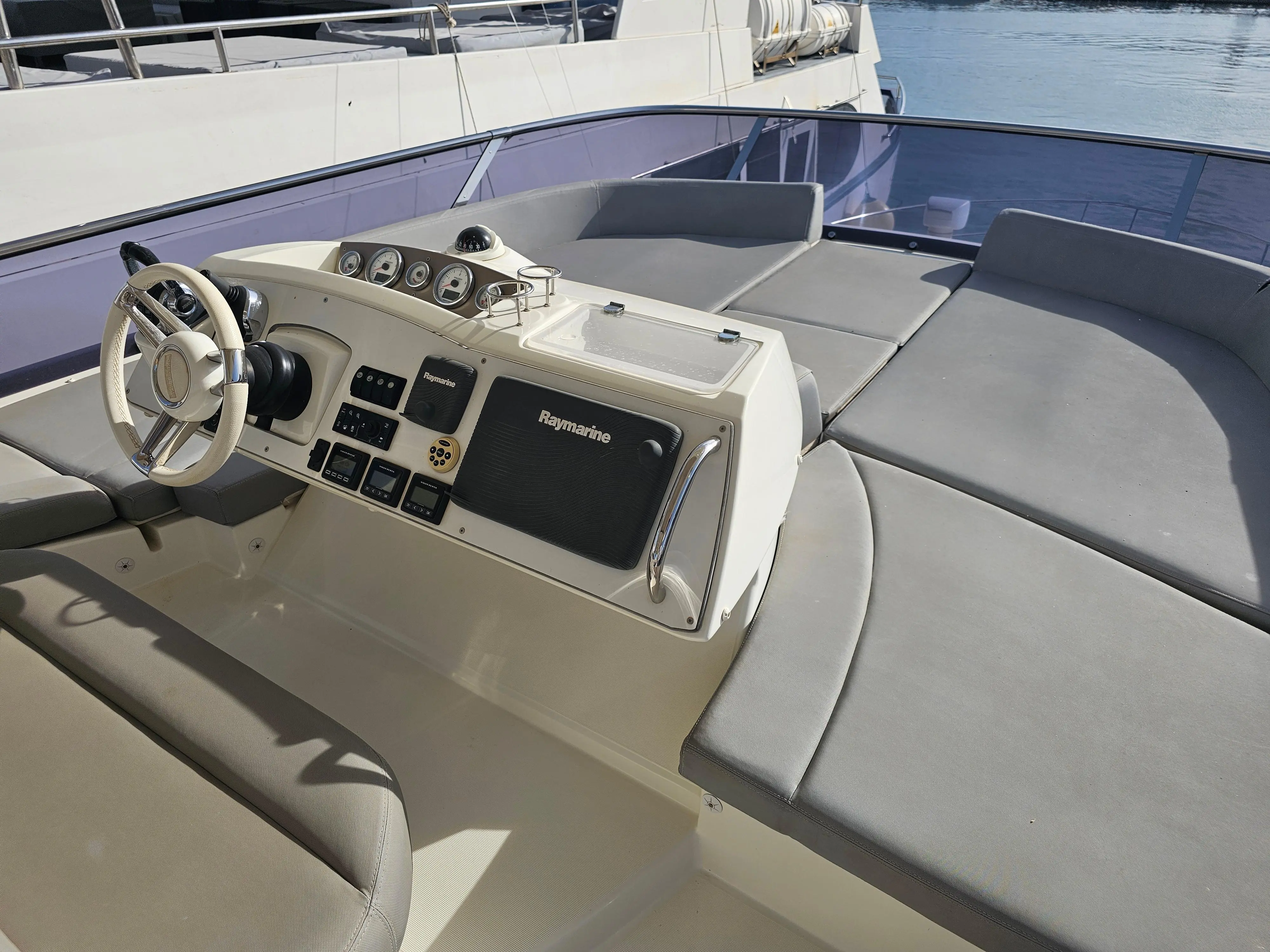 2016 Jeanneau prestige 620