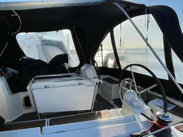 Jeanneau Sun Odyssey 379