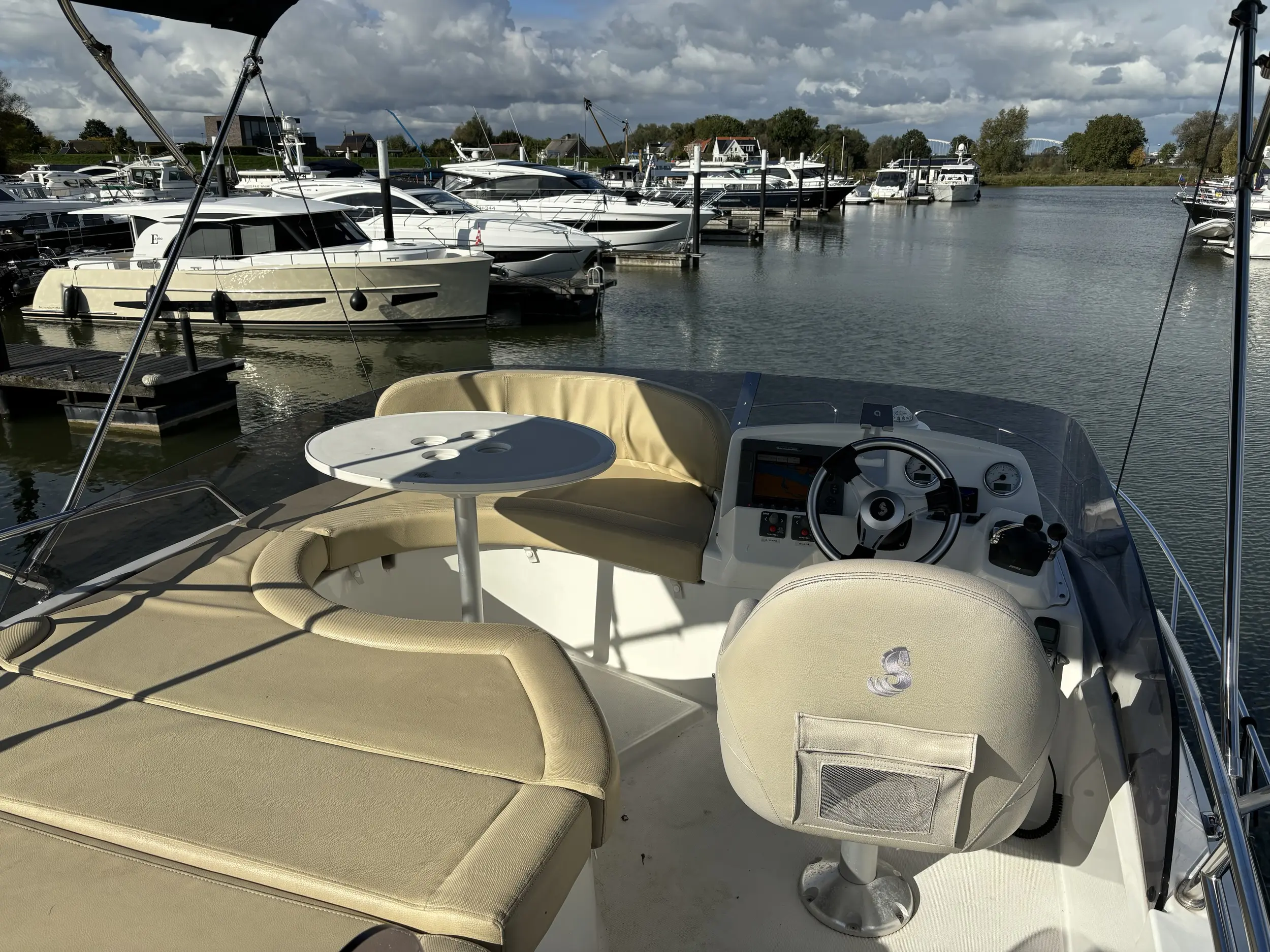 2009 Beneteau antares 36