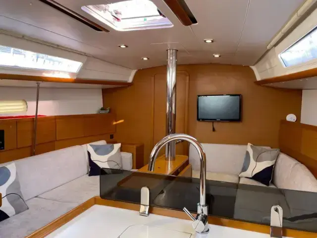 Jeanneau Sun Odyssey 379