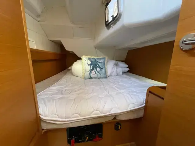 Jeanneau Sun Odyssey 379