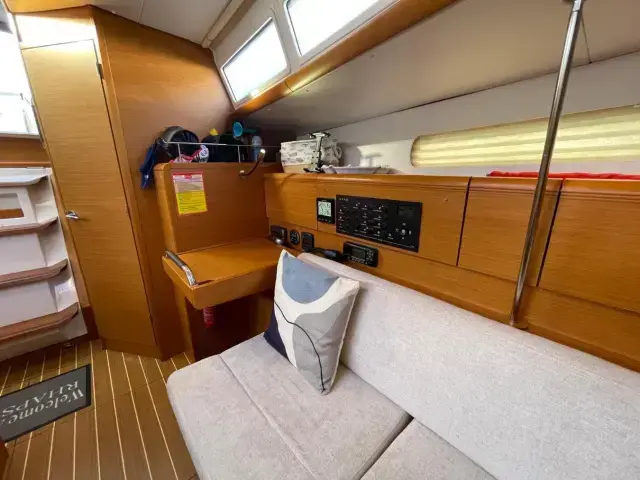 Jeanneau Sun Odyssey 379