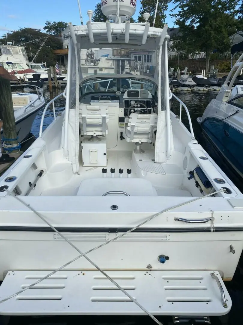 1999 Bayliner 2052 trophy