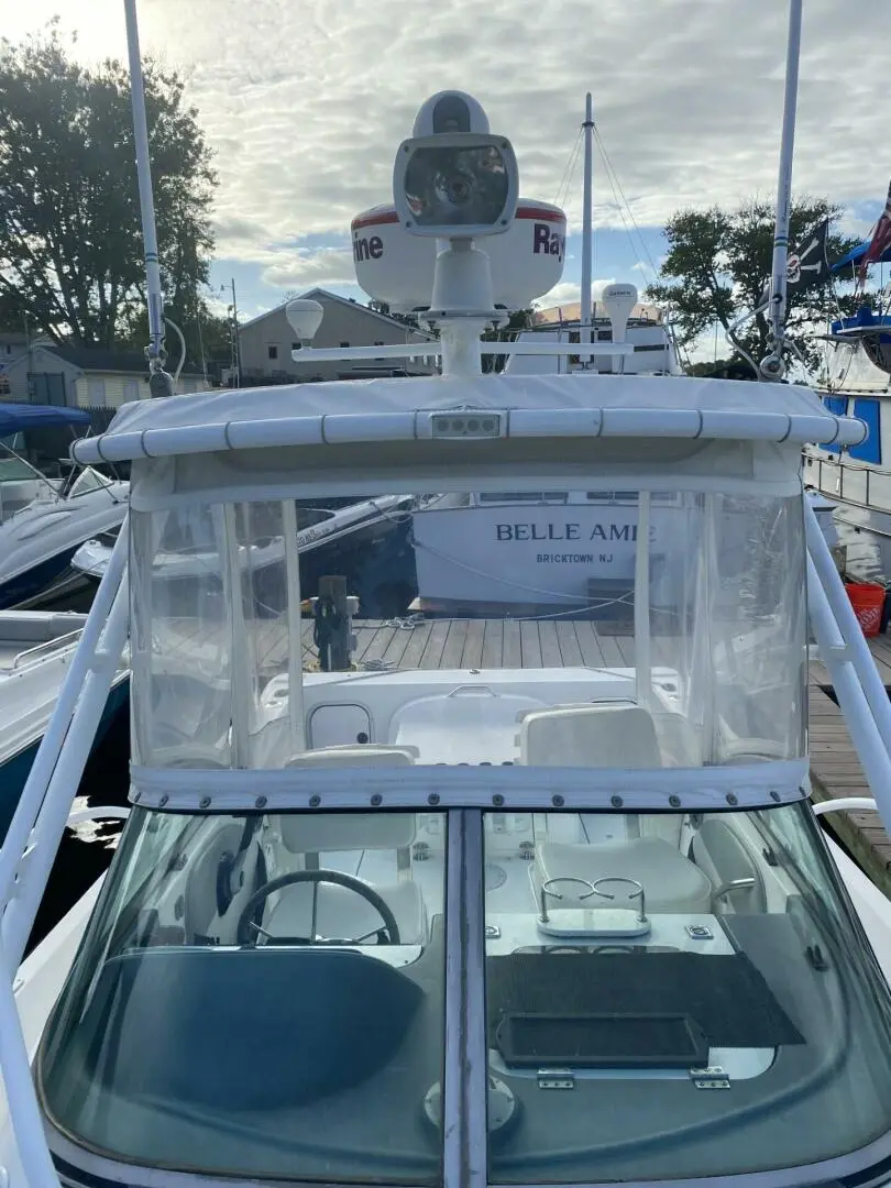 1999 Bayliner 2052 trophy