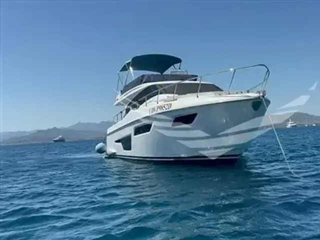 Ferretti Yachts 500