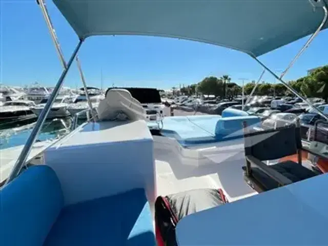 Ferretti Yachts 500