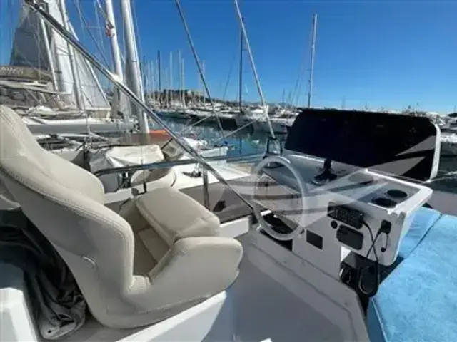 Ferretti Yachts 500