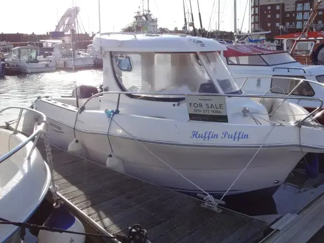 Quicksilver 640 Pilothouse