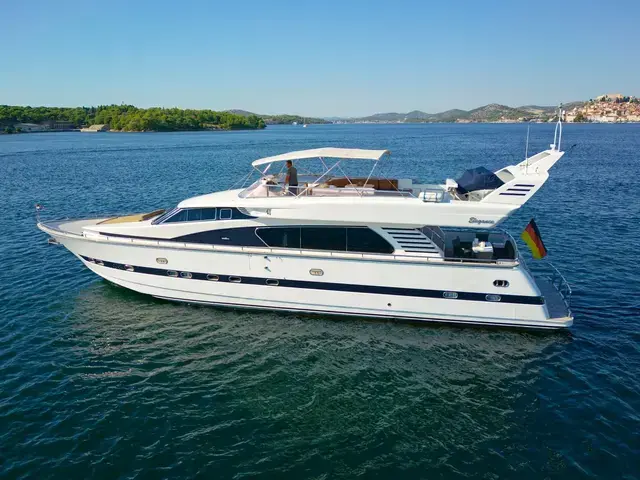 Elegance Yachts 76