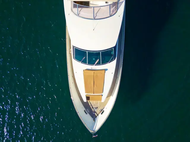 Elegance Yachts 76