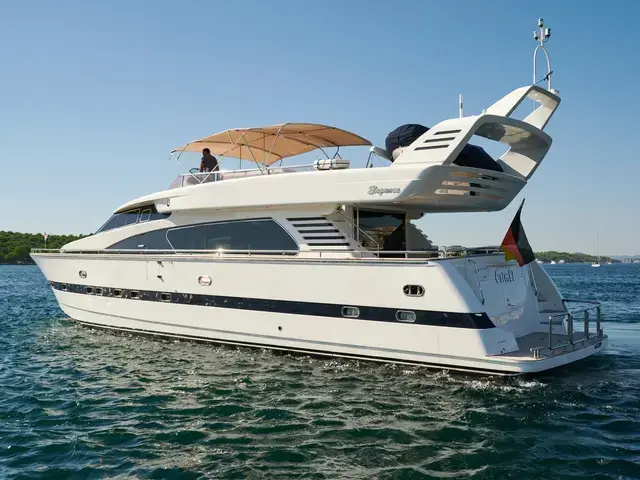 Elegance Yachts 76