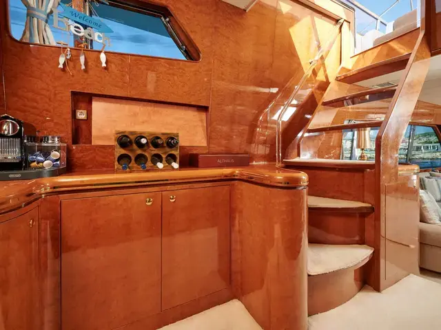 Elegance Yachts 76