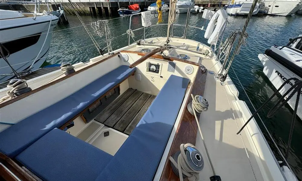 2014 Lagoon pilot cutter 30