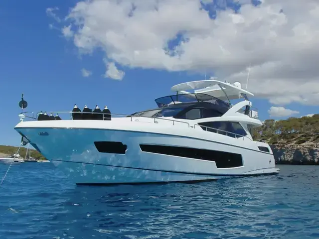 Sunseeker 75 Yacht