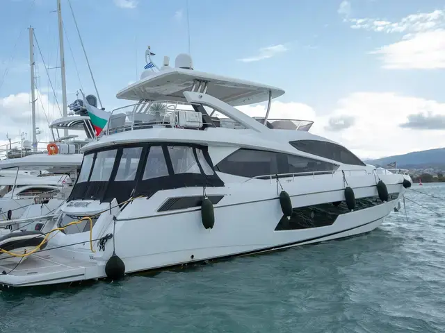 Sunseeker Yacht 75