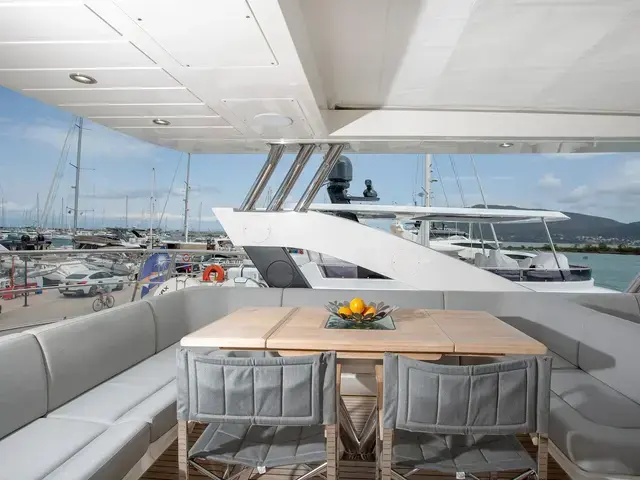 Sunseeker Yacht 75