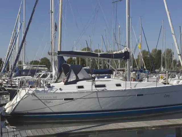 Beneteau Oceanis Clipper 343