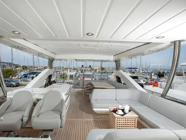 Sunseeker Yacht 75