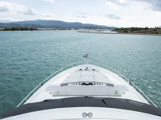 Sunseeker Yacht 75