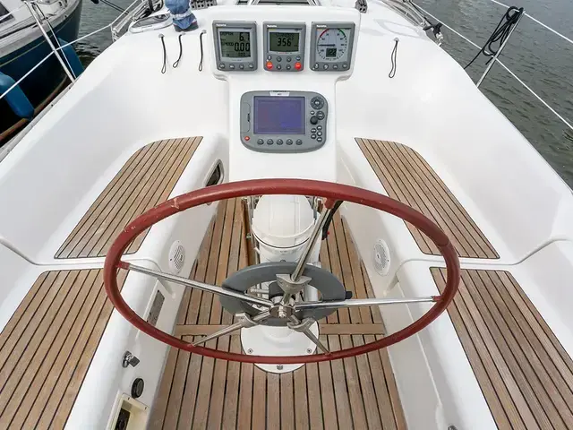 Beneteau Oceanis Clipper 343