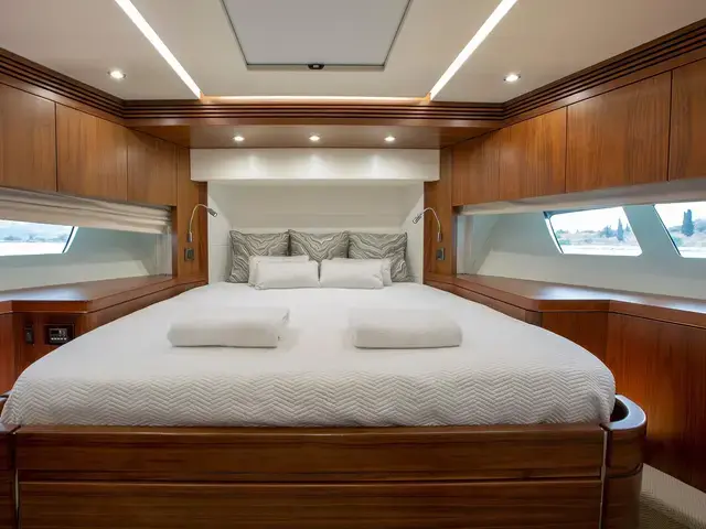 Sunseeker Yacht 75