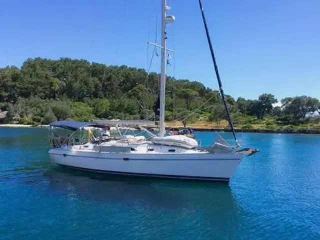 Catalina 445