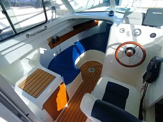 Beneteau Antares 650 HB