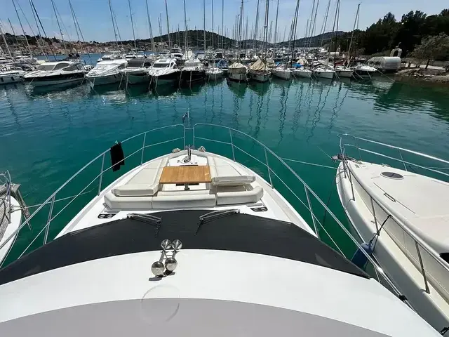 Sunseeker Manhattan 52