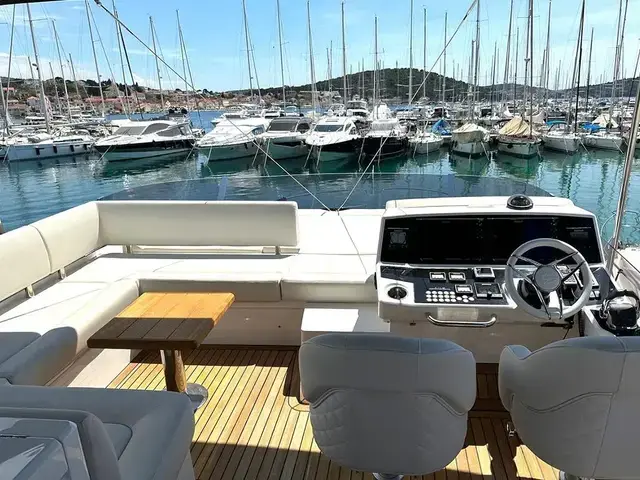 Sunseeker Manhattan 52