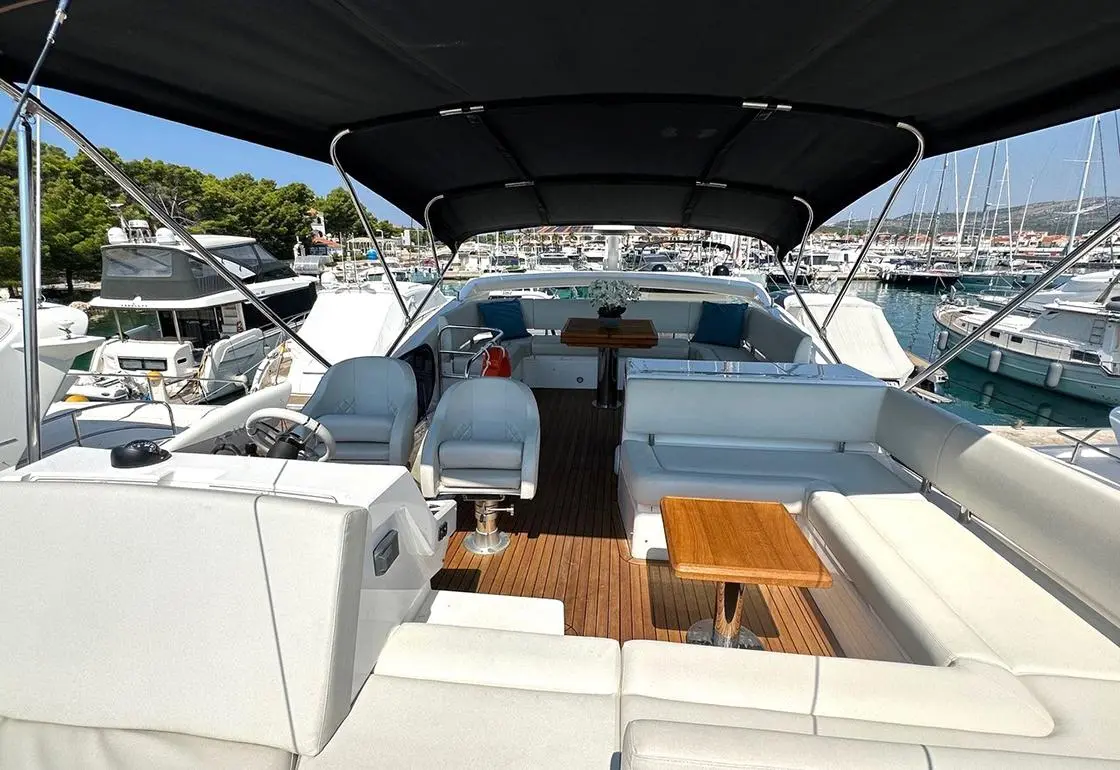 2019 Sunseeker manhattan 52