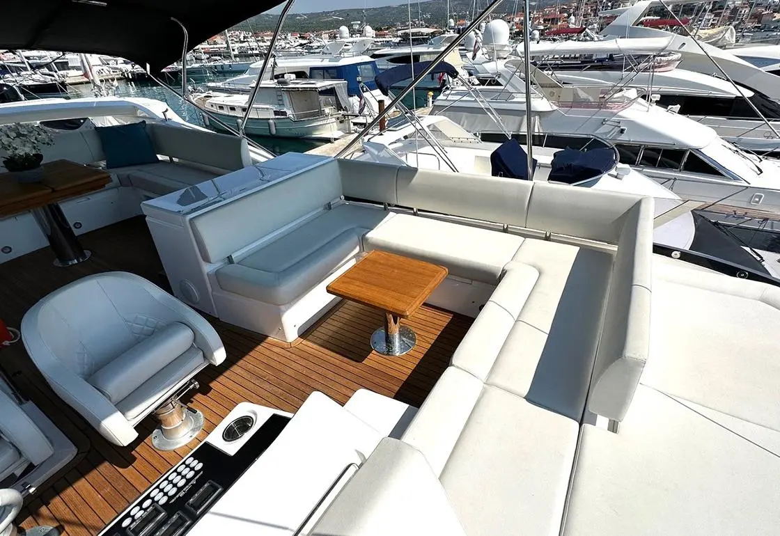 2019 Sunseeker manhattan 52