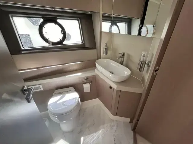 Sunseeker Manhattan 52