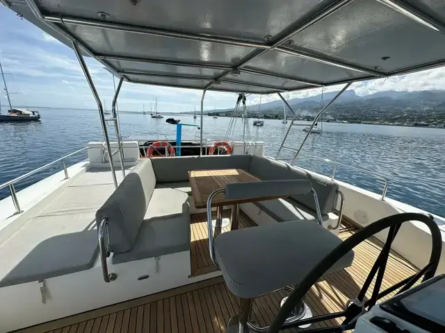 Sunreef 62 Sailing