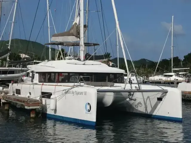 Lagoon 52