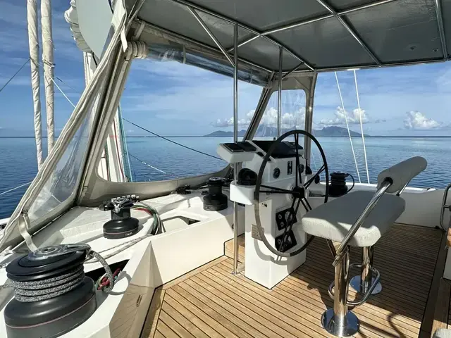 Sunreef 62 Sailing