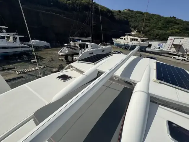 Catana 50