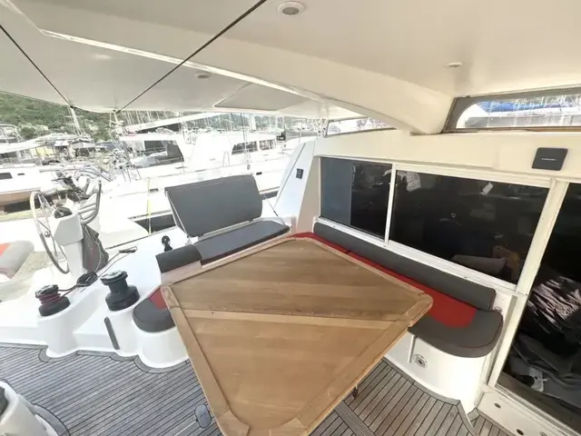 Catana 50