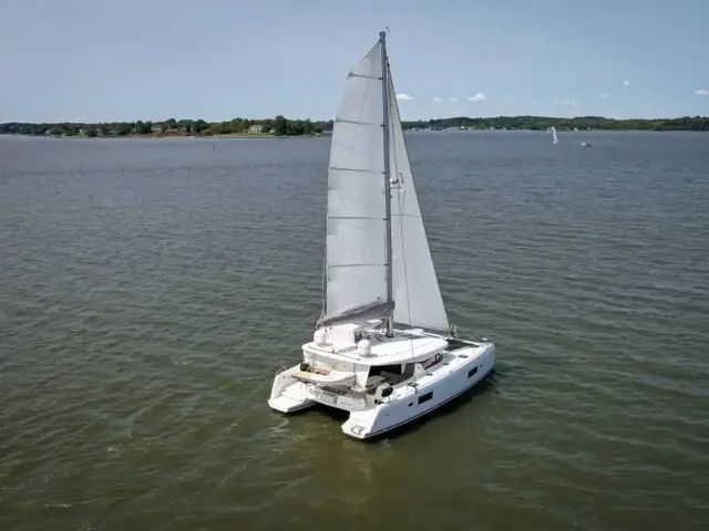 Lagoon 42