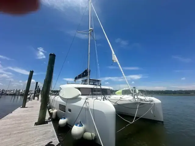 Lagoon 42