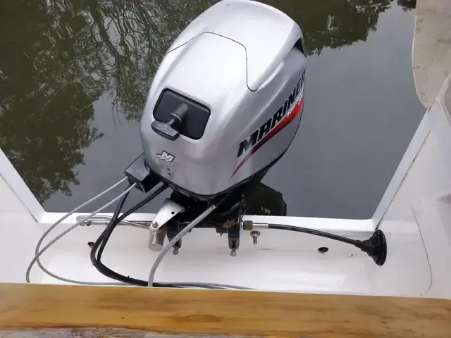 Viking 24 HiLine Spec Wide Beam with Extras