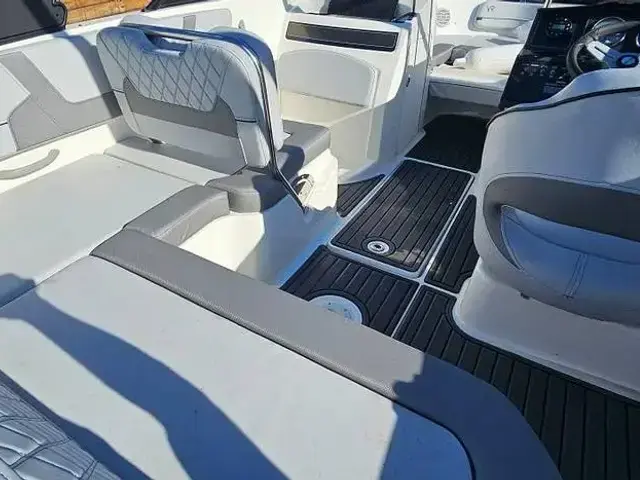 Bayliner Vr5