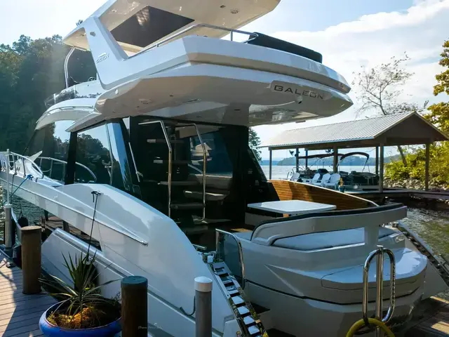 Galeon 500 Fly