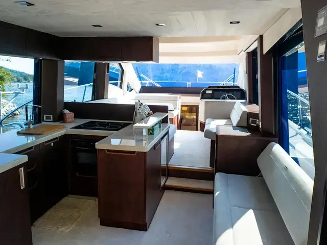 Galeon 500 Fly