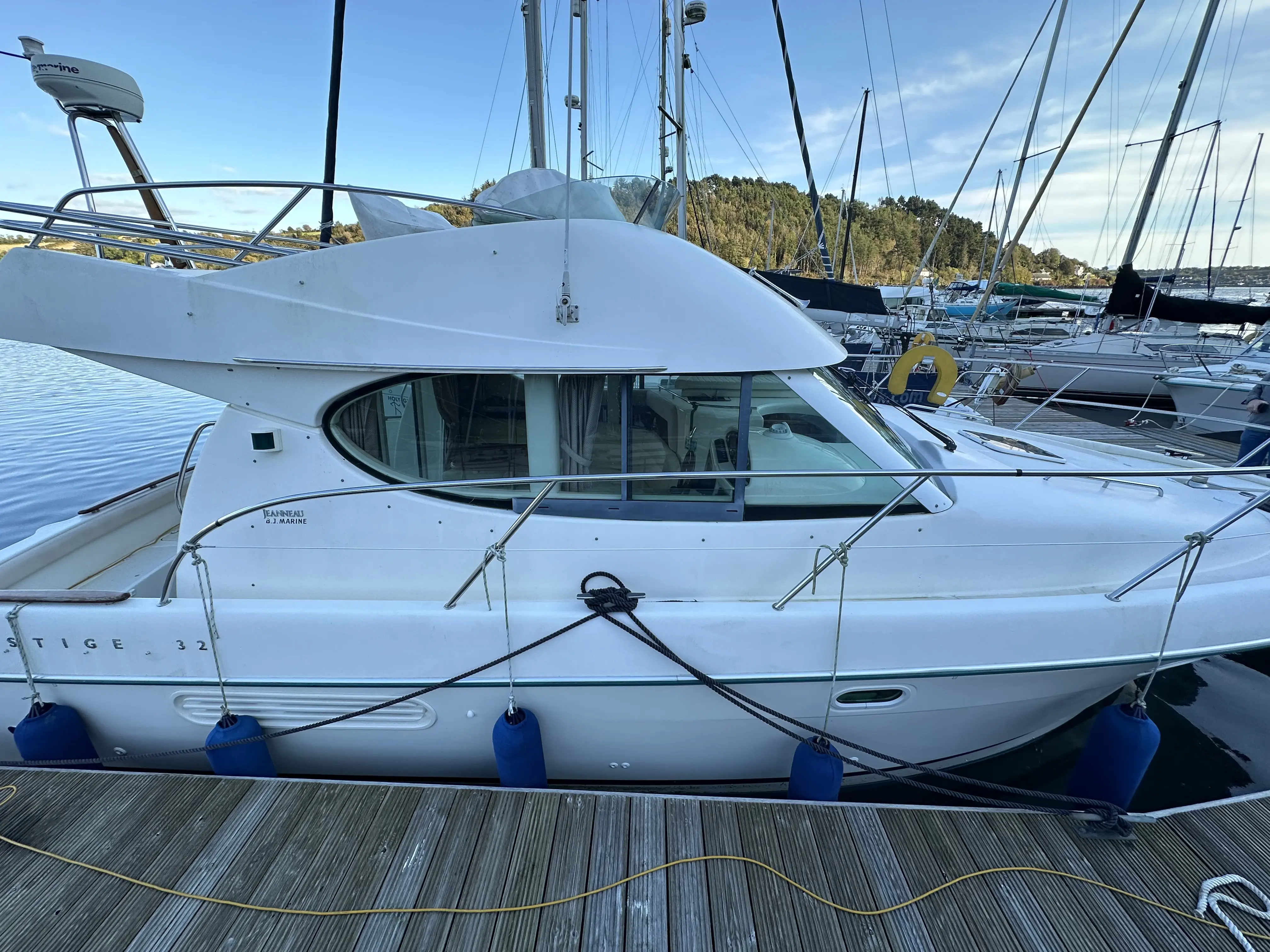 2003 Prestige 32