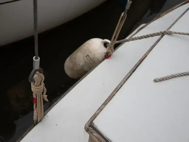 Gaff Rigged 17ft Sailing Yacht